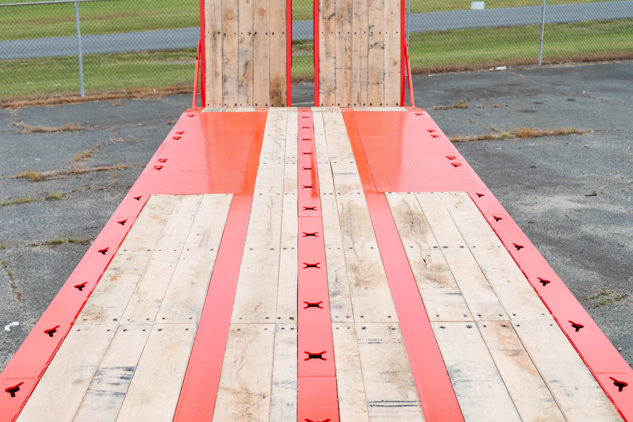 Model HP-60 XDPS-LA Deck with Chainslots